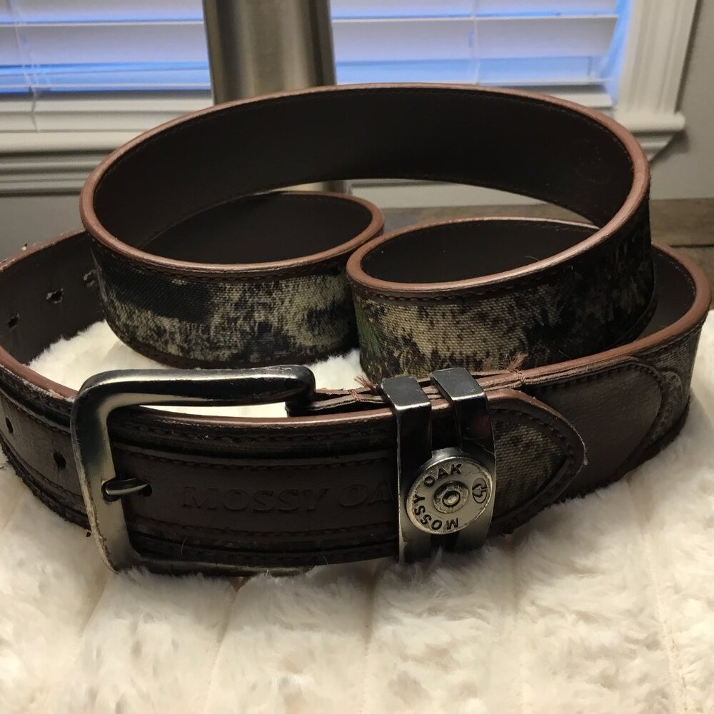 Mossy Oak leather camo belt